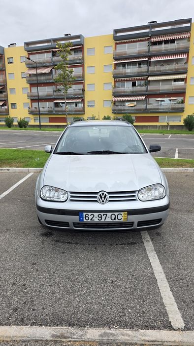 VW Golf Variant 1.9 TDI 90CV - Revisão feita