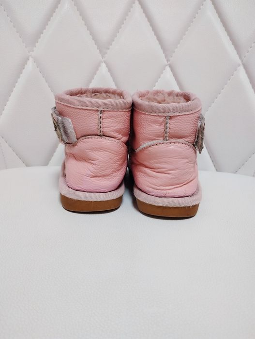 Дитячі зимові теплі чобітки 22 р, Ugg