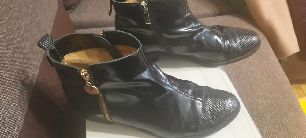 Botki damskie skora lakierowana