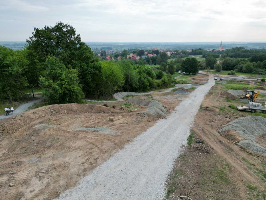 Drogi szutrowe, geokraty, bruki, parkingi, podjazdy, prace ziemne