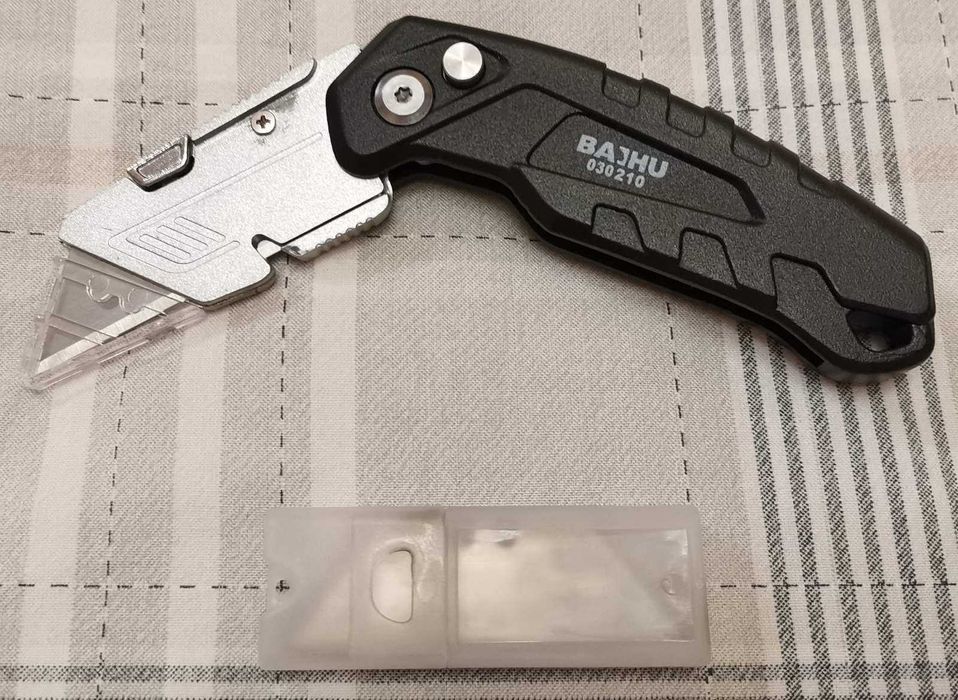 Складной строительный нож BAIHU 030210, мультифункциональный