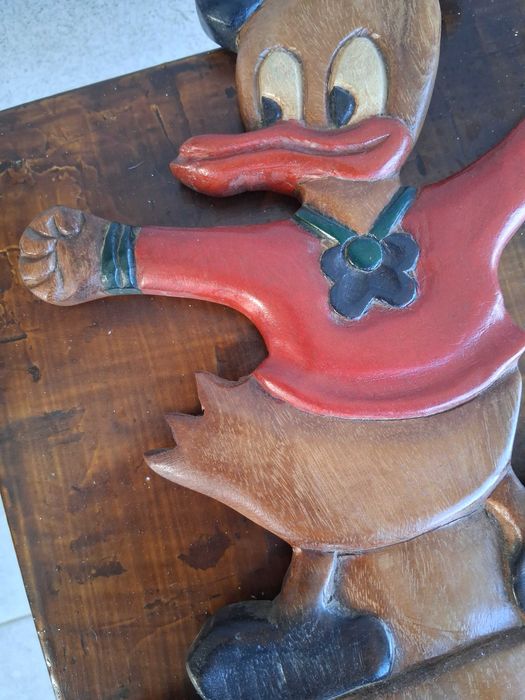 Cabide artesanal com figura do Pato Donald anos 80