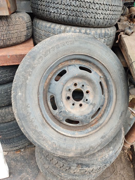 Колеса в зборі ВАЗ Москвич Таврія Славута Волга різний стан