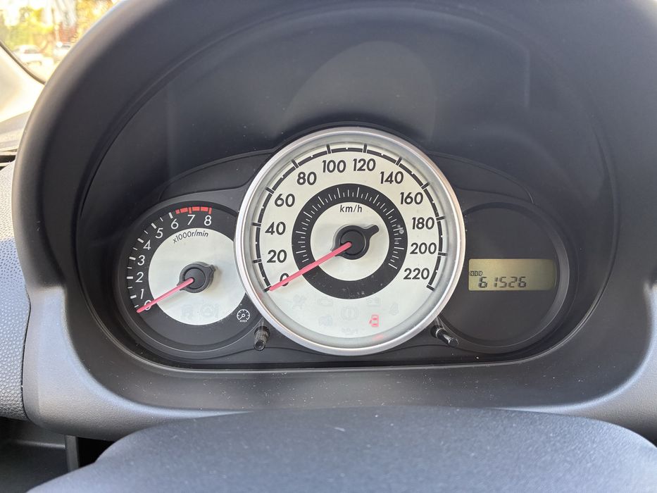 Mazda 2 gasolina 2009
