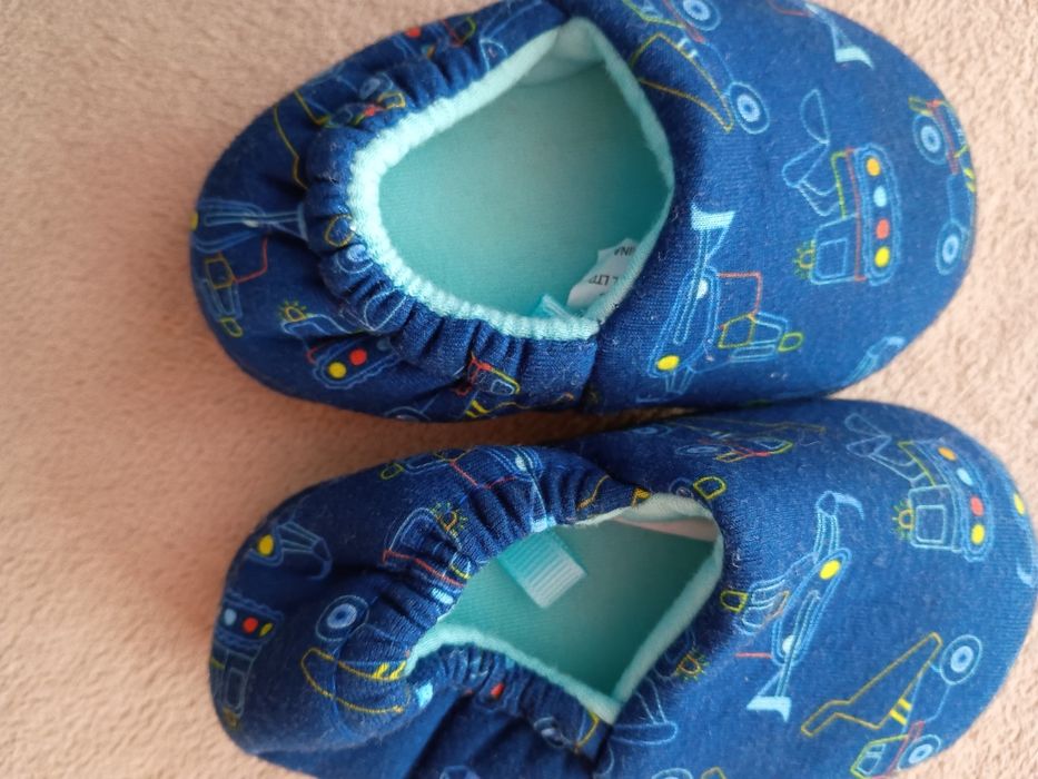 Тапочки Тапки м'які кімнатні нові 12 см устілка