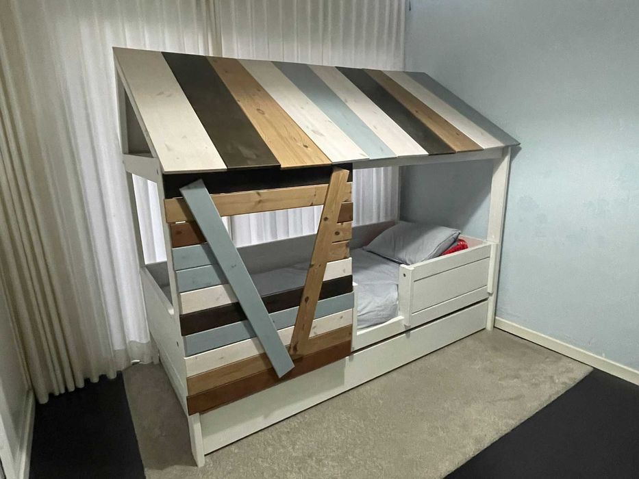 Cama de Solteiro - Casa na Árvore - Marca Lifetime