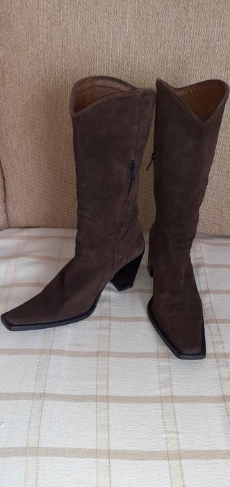 Botas Texanas com salto alto Staza .......