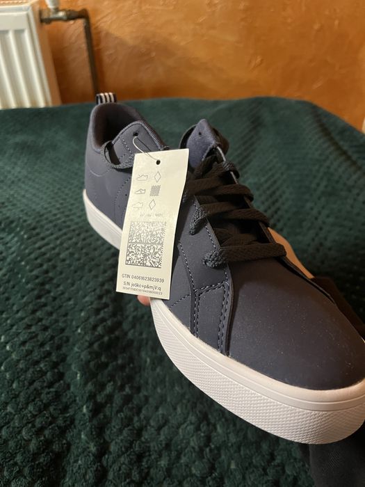 Продам Adidas VS Pace