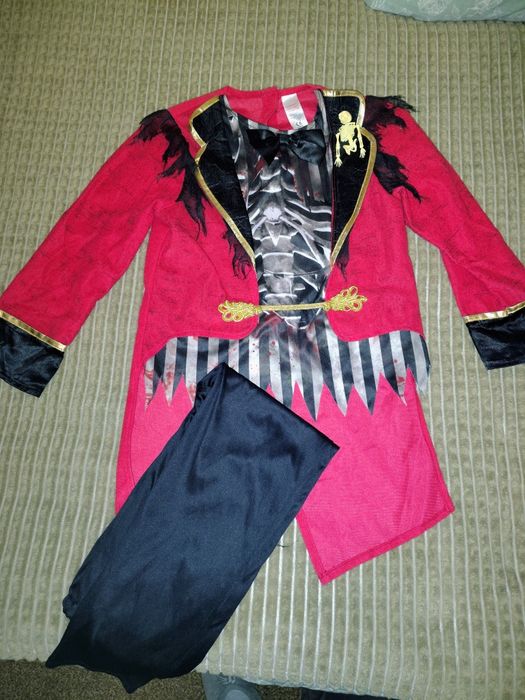 Костюм пірата на Halloween
