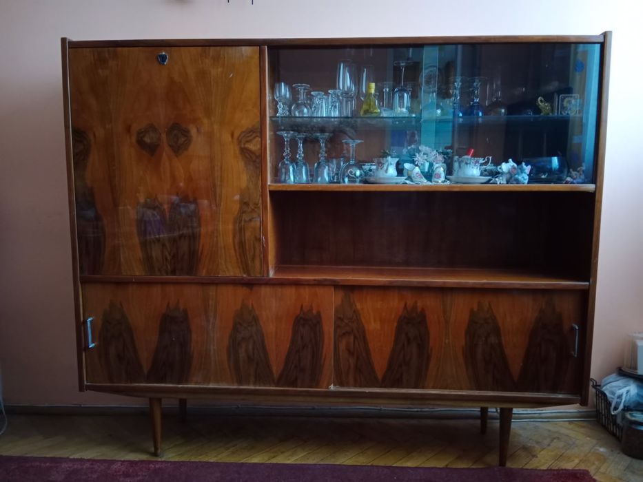 Kredens vintage z PRL-u