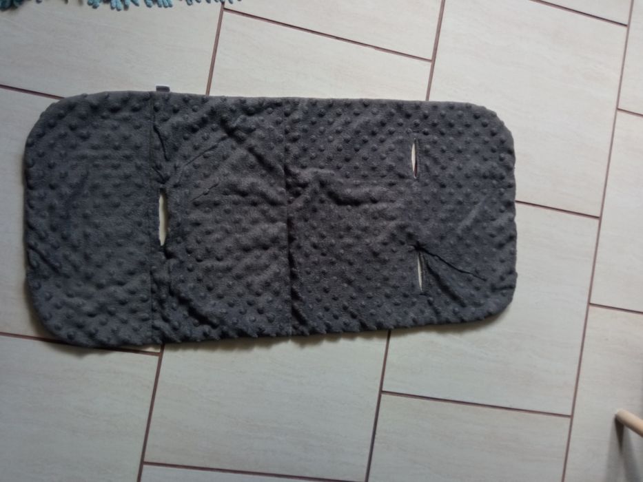 Kocyk minky do wózka spacerówki .