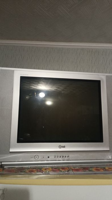 Продам телевізор