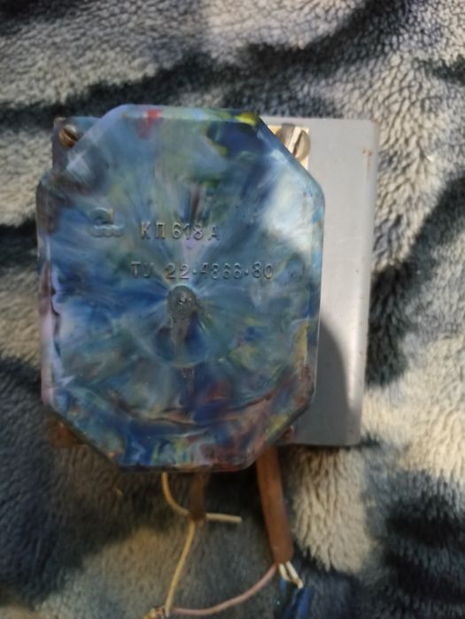 Устройство управления реверсом двигателя для стиральных машин