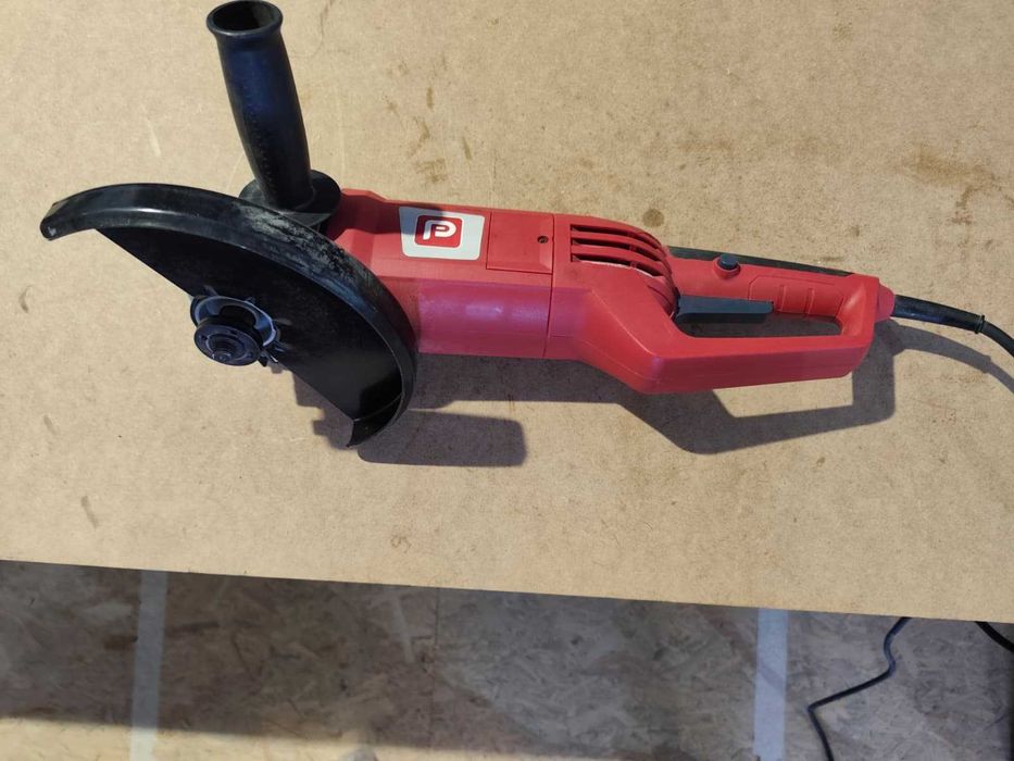 Rebarbadora Grande Performance Power PAG2000C 2000W 230mm
