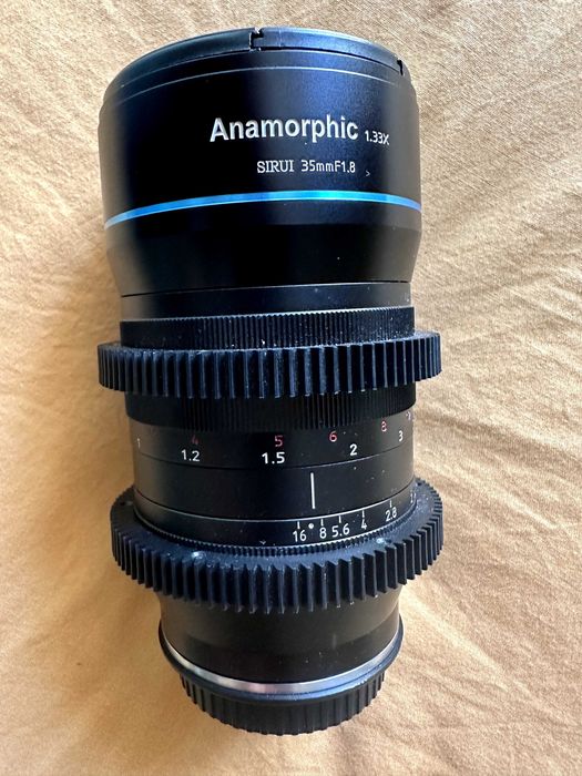 Objectiva SIRUI anamórfica 1.33x 35mm f1.8 sony E-Mount como nova