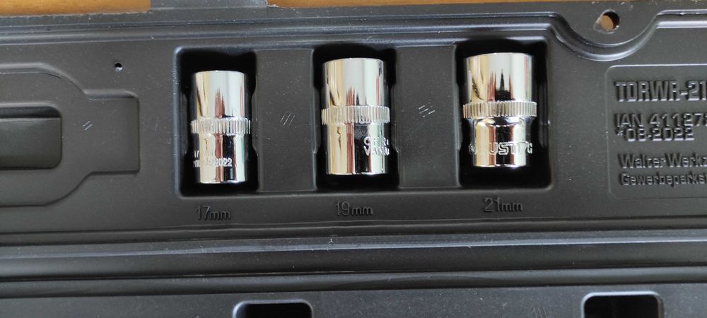 Динамометричний ключ, подарунок чоловікам