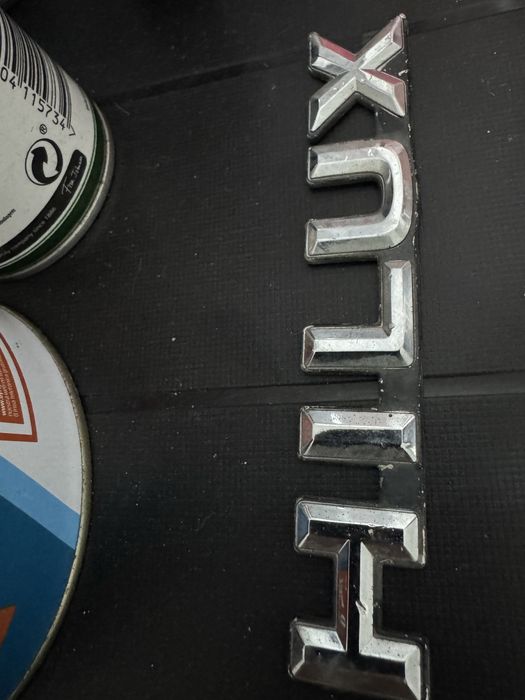 Legenda Toyota HILUX