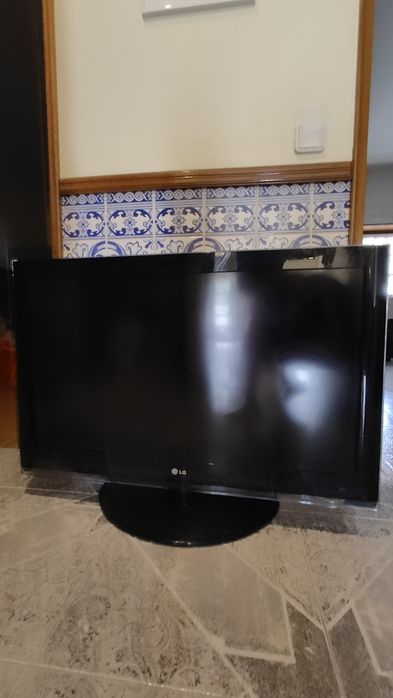 TV LG 37''  Full HD