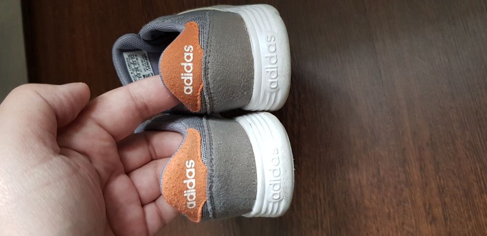 Sapatilhas Adidas N° 26