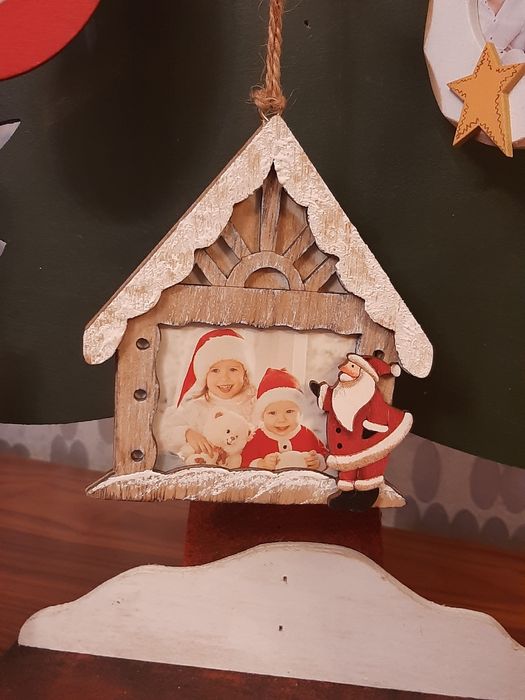 Árvore de Natal com 6 mini molduras NOVA.