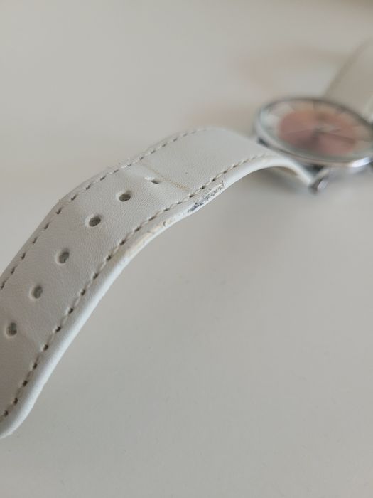 Zegarek damski 4cm na pasku na rękę
