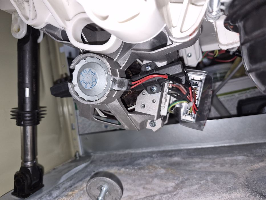 Silnik pralki Beko WUE 6511 XWW i inne części