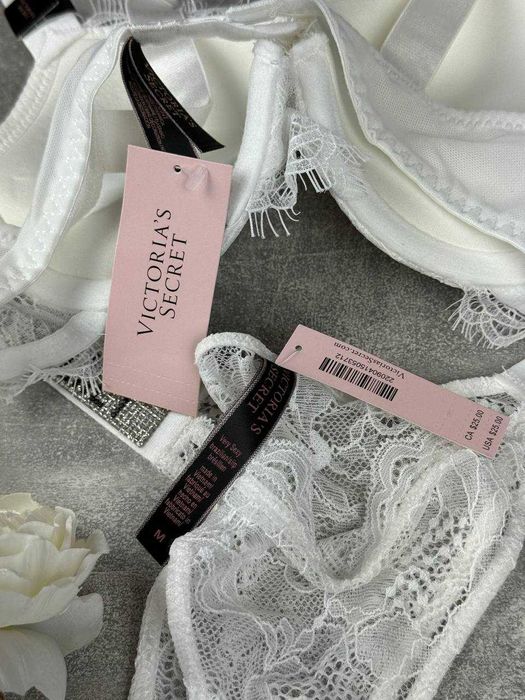 Комплект женского кружевного нижнего белья Victoria’s Secret белый