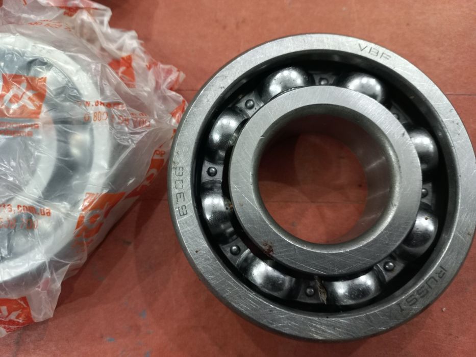 Підшипник 206 305 306 новий