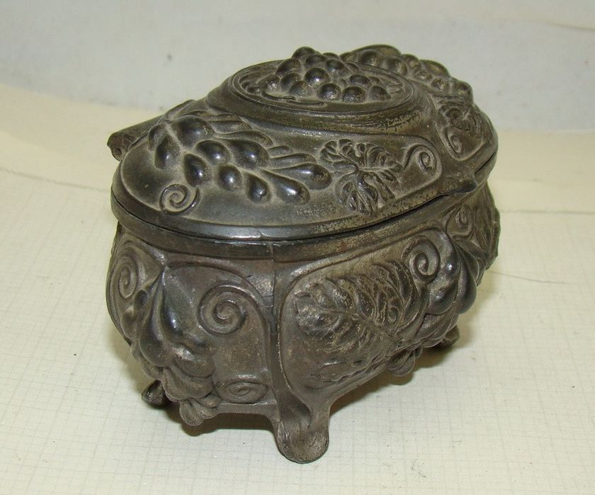 Старинная шкатулка скарбничка антиквариат табакерка
