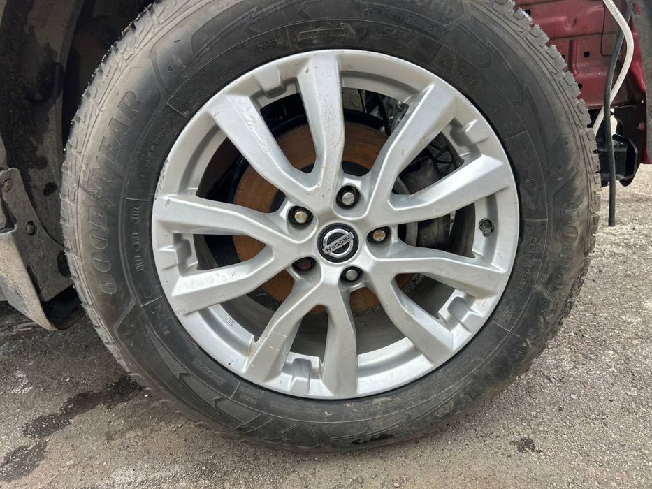 Диск диски титани Nissan rouge 2019 r17