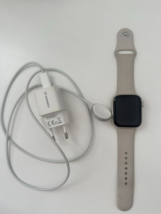 Apple watch series 8