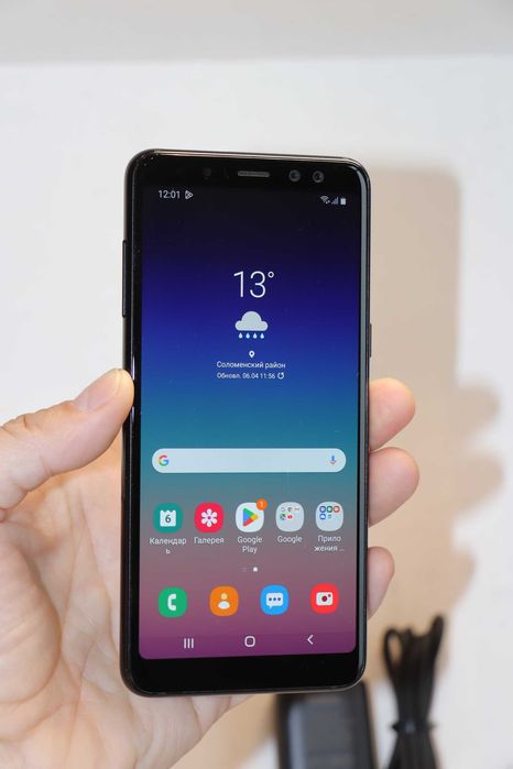 Samsung Galaxy A8 2018 A530F 4/32Gb Black, дуже гарний стан!
