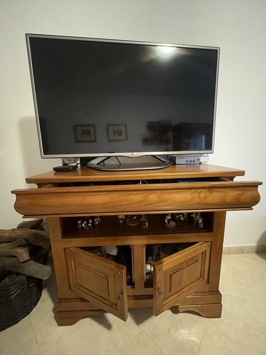 Movel Televisao bom estado geral