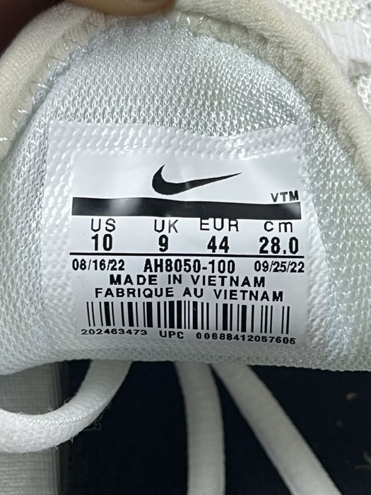 Nike Air max 270 Branco e Preto Tamanho 44EU