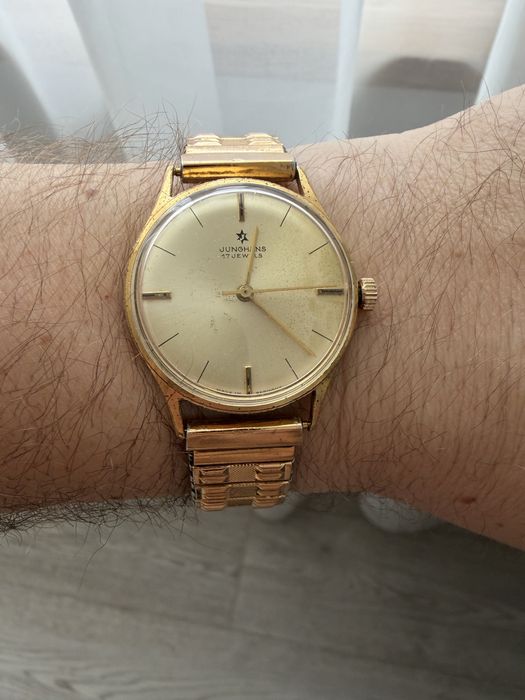 Годинник механічний Junghans