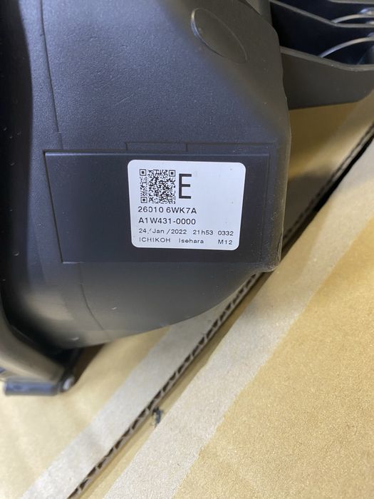 Nissan Leaf-2/21-25р Фара R/Решітка Original