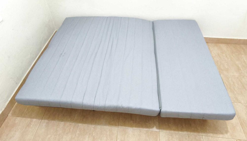 Sofá Cama  - Convertível - Excelente Estado | Confortável