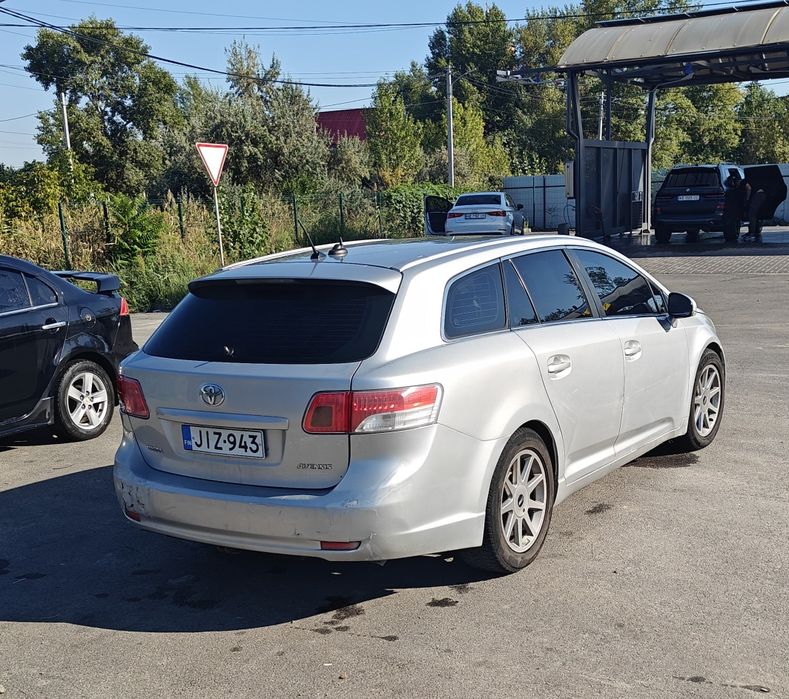 Toyota Avensis T27 універсал 2.2 D-4D  автомат, 2010