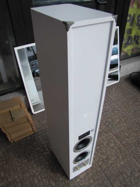 Linie-600-WH kolumna podłogowa 140W RMS pasywna biała