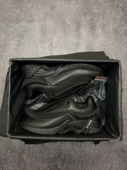 Raf Simons Antei Total Black