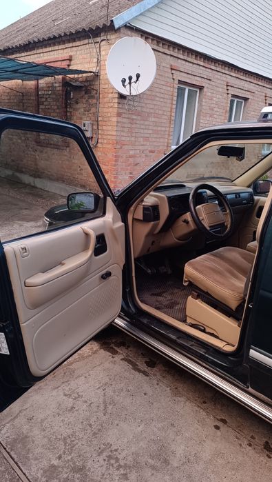 Автомобіль Plymouth Voyager