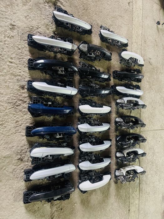 Ручки дверей Пасат Б6 різних кольорів дверна ручка водія passat B6 all