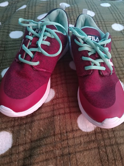 Кросівки Fila, оригінал, р.39