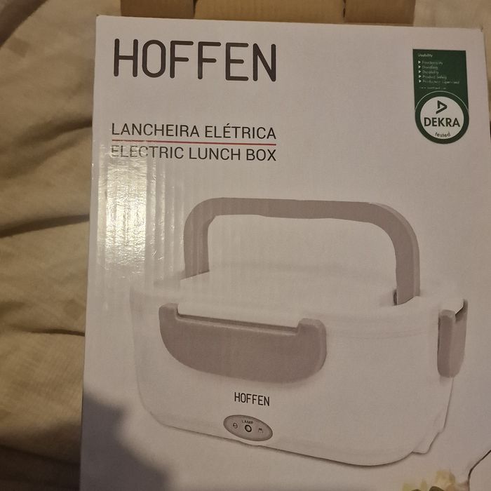 Electronic lunch box