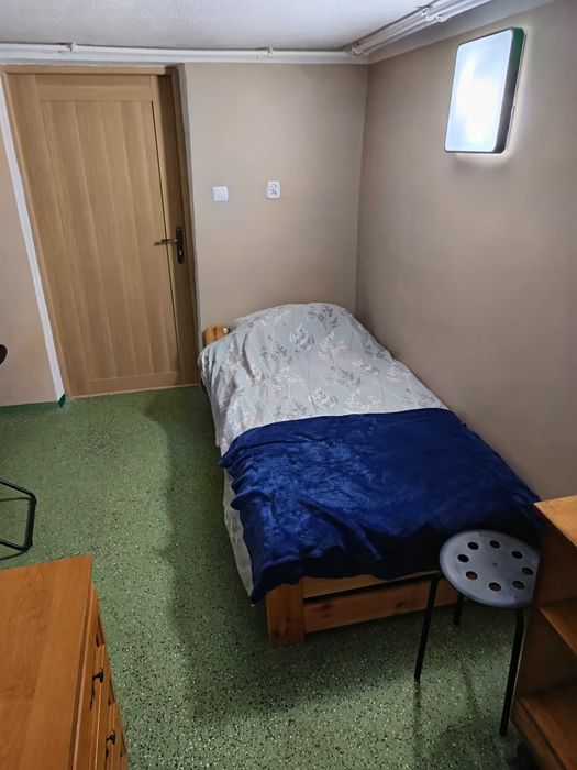 Здається кімната для однієї особи в Жирардові.Вільна з 02.01.2026