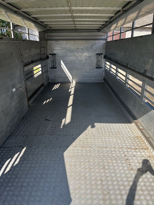 Man 12-224 do przewozu żywca