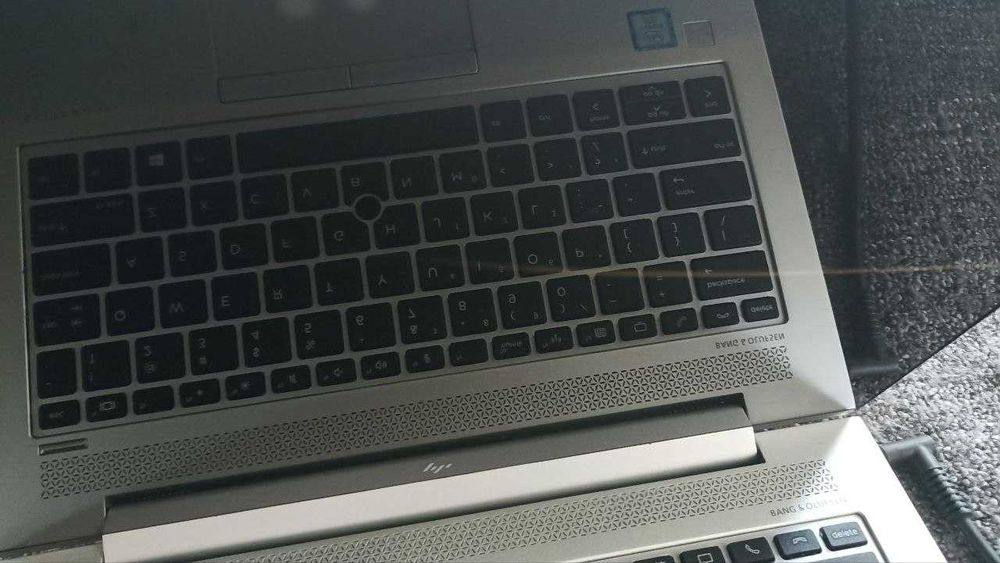 HP 830 G4 i5-7300 13,3" FHD сенсор