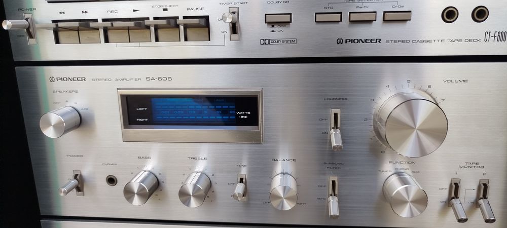Kompletna wieża Pioneer