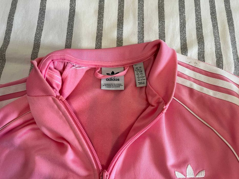 Vendo com muito pouco uso 2 fatos de treino da Adidas originais