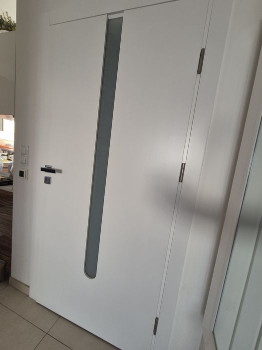 Drzwi InterDoor 90 P wraz z ościeżnic.